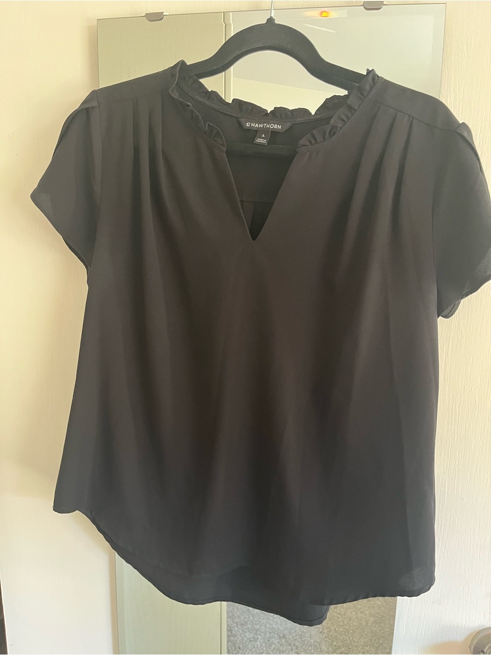 41 Hawthorn Black Short Sleeve Ruffle-Trim V-Neck Blouse